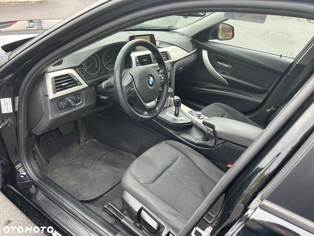BMW Seria 3 316d - 35