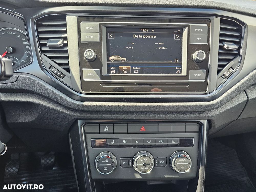 Volkswagen T-Roc - 16