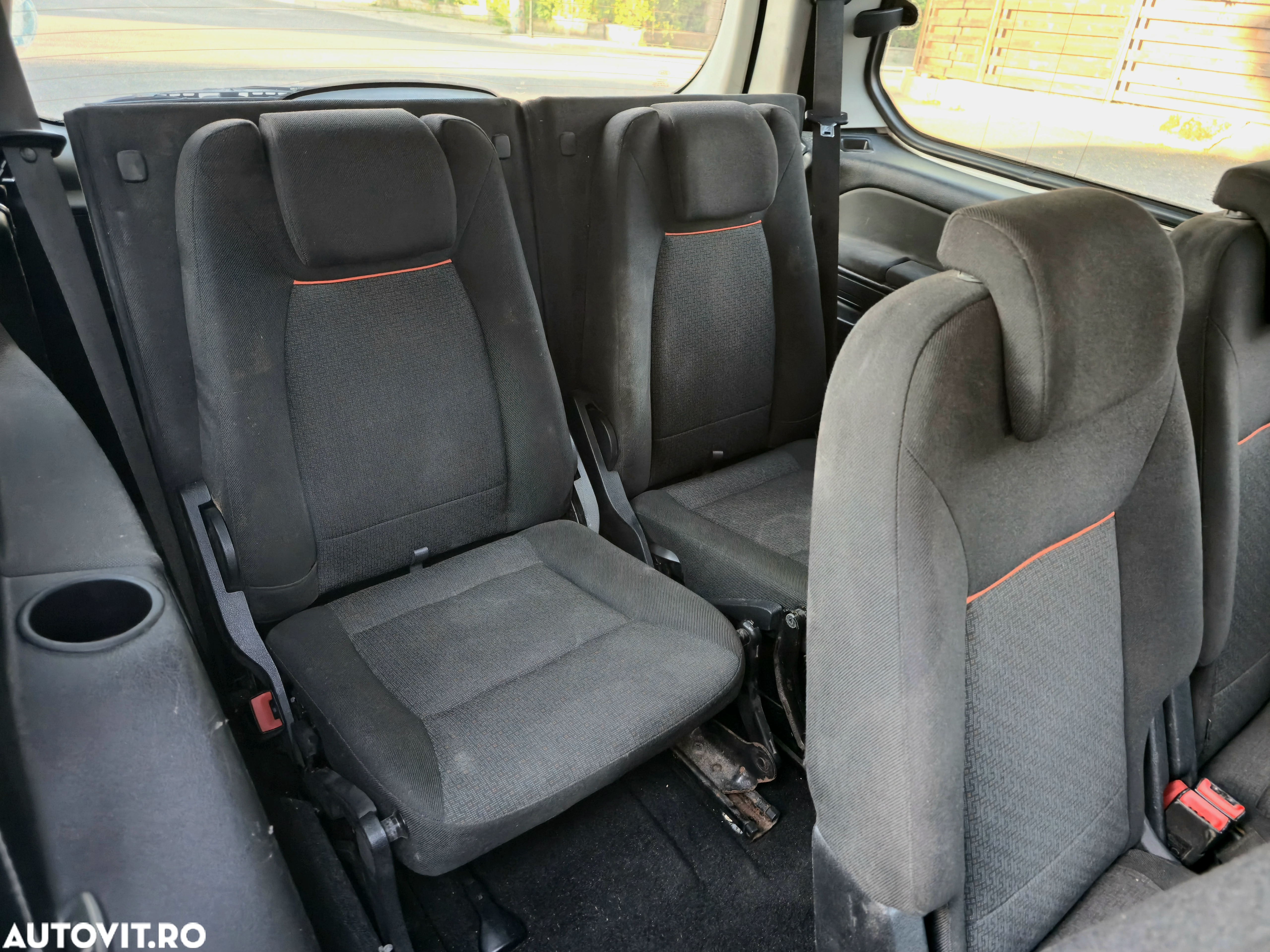 Ford Galaxy 2.0 TDCi DPF Aut. Ghia - 7