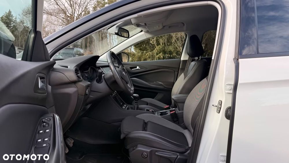 Opel Grandland X 1.2 Start/Stop Elegance - 11