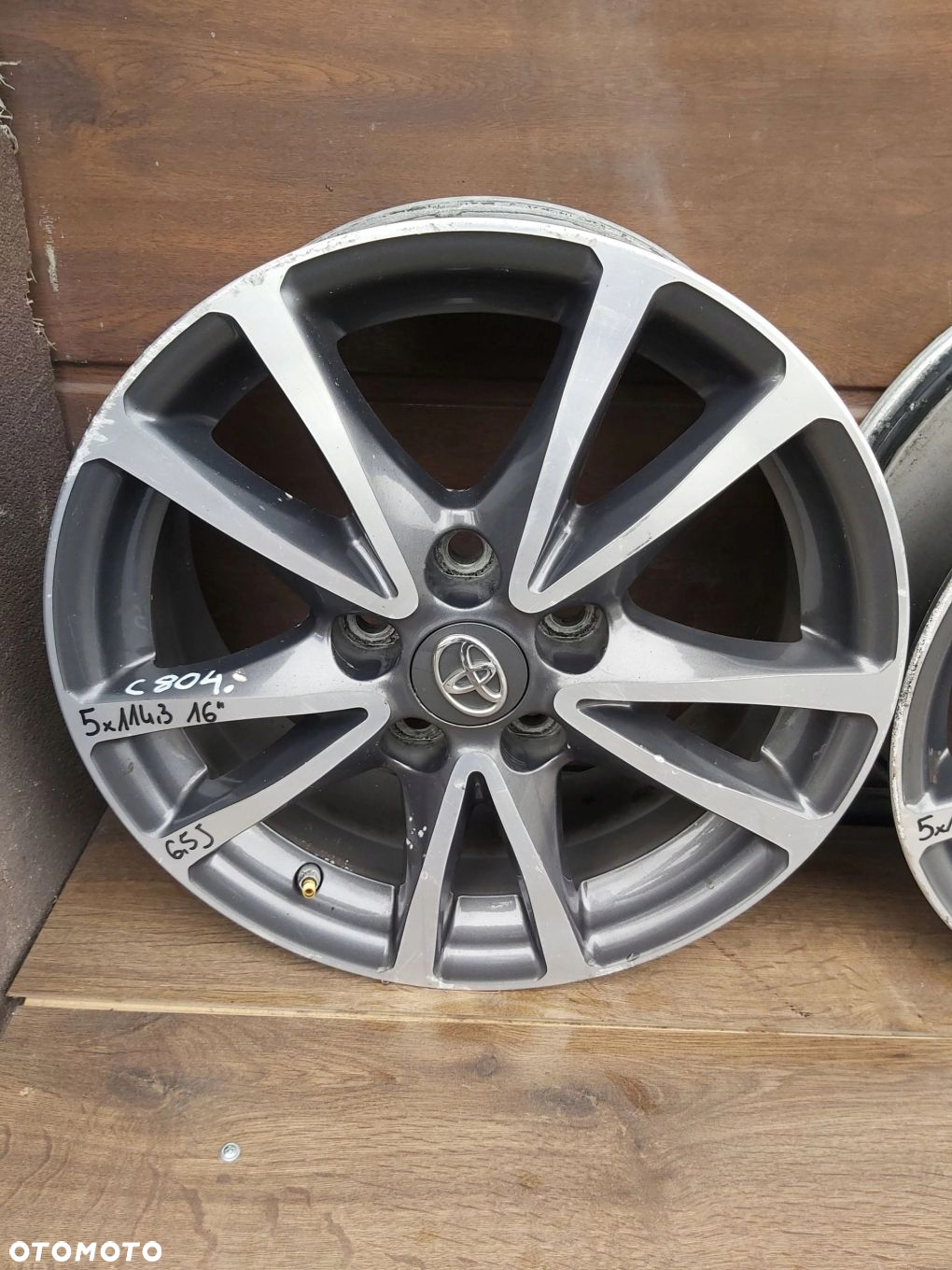 Toyota Auris Verso Avensis T27 alufelgi 16 5x114,3 et39 6,5j 42611-YY40 - 2