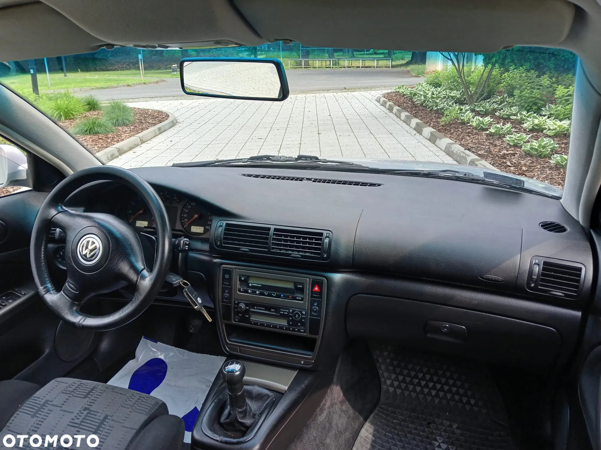 Volkswagen Passat 1.6 Trendline - 18