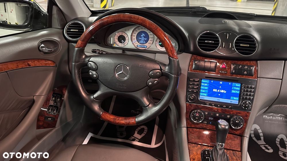 Mercedes-Benz CLK 280 7G-TRONIC Avantgarde - 15