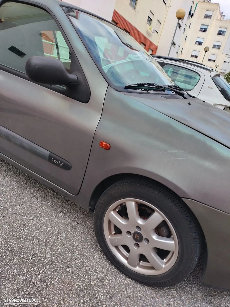 Renault Clio 1.2 16V Expression - 7