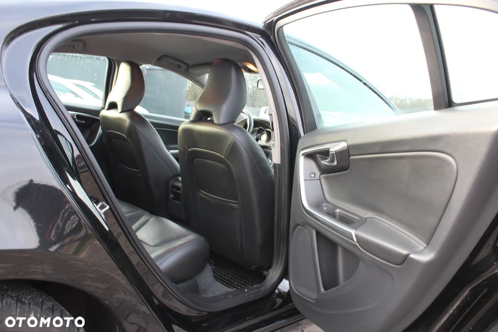 Volvo S60 T5 Geartronic Summum - 28