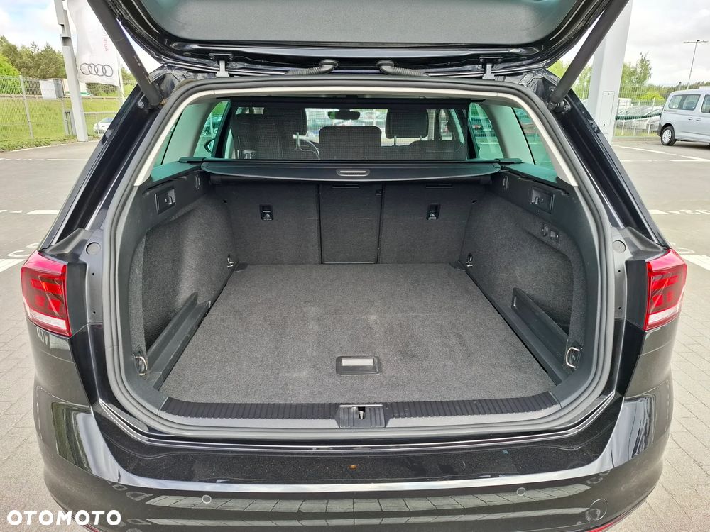 Volkswagen Passat Variant 2.0 TDI EVO Business DSG - 14