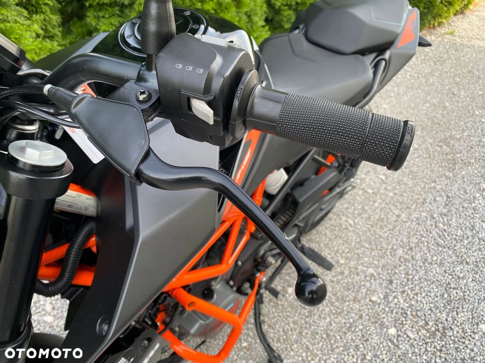KTM Duke 125 - 15