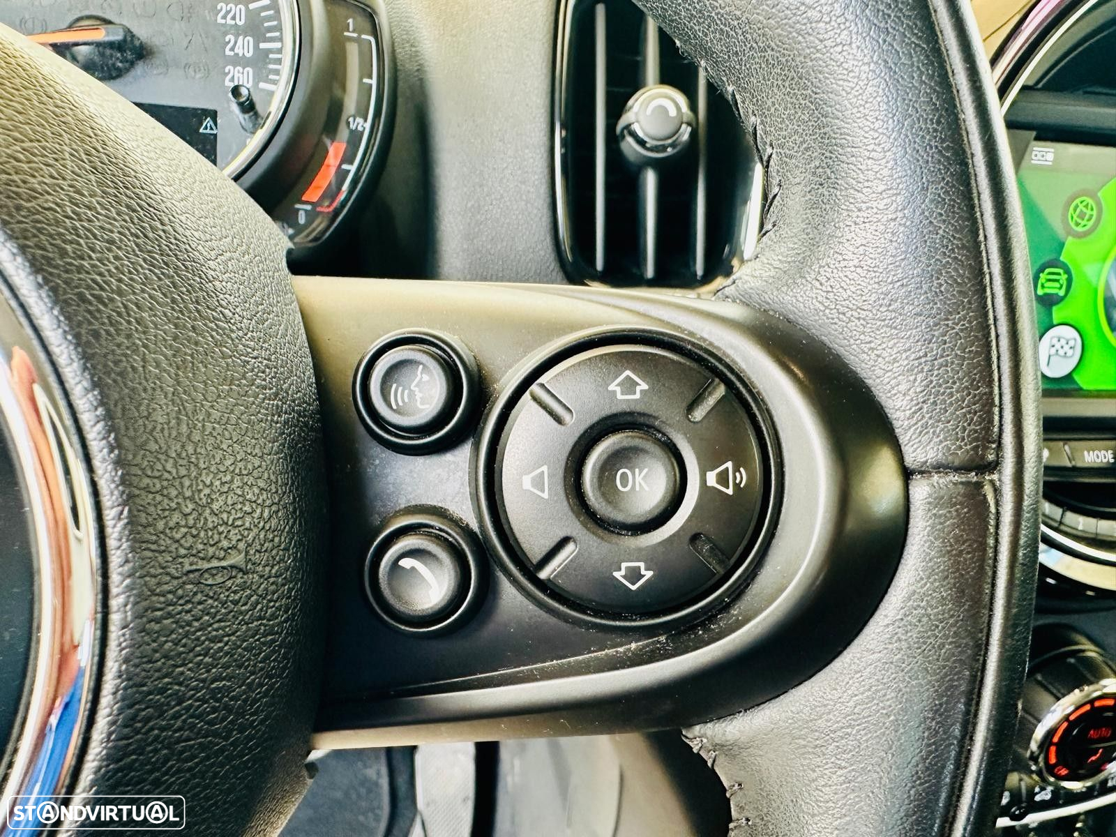MINI Countryman Cooper SE ALL4 Auto - 29