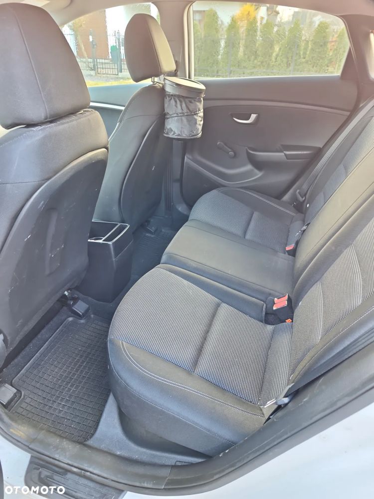 Hyundai i30 1.4 CRDi Classic + - 7