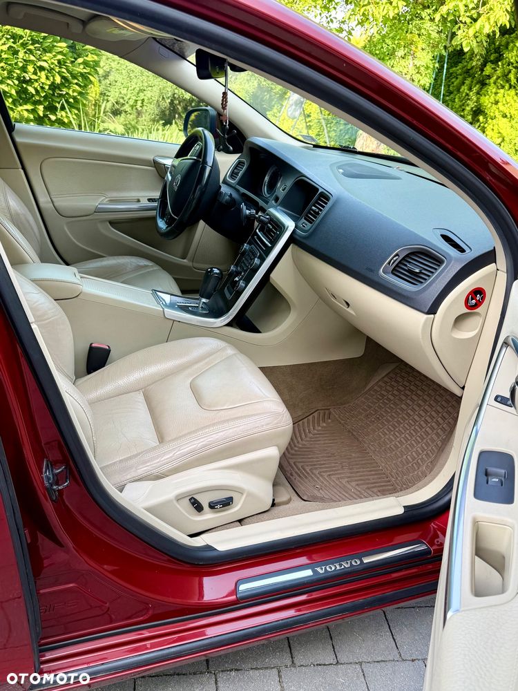 Volvo S60 - 11
