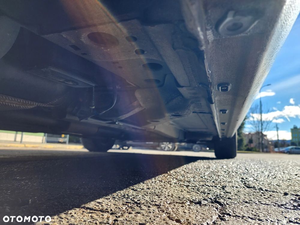 Opel Astra 1.4 Turbo 150 Jahre - 13