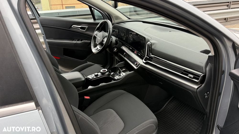 Kia Sportage 1.6 T-GDI PHEV 6AT 4x4 Business Line - 9