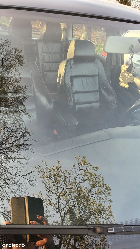 Volkswagen Golf 1.6 - 12