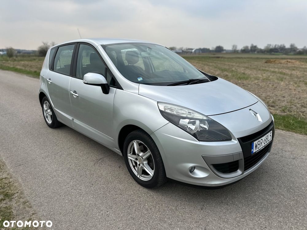 Renault Scenic 1.6 16V 110 Expression - 11