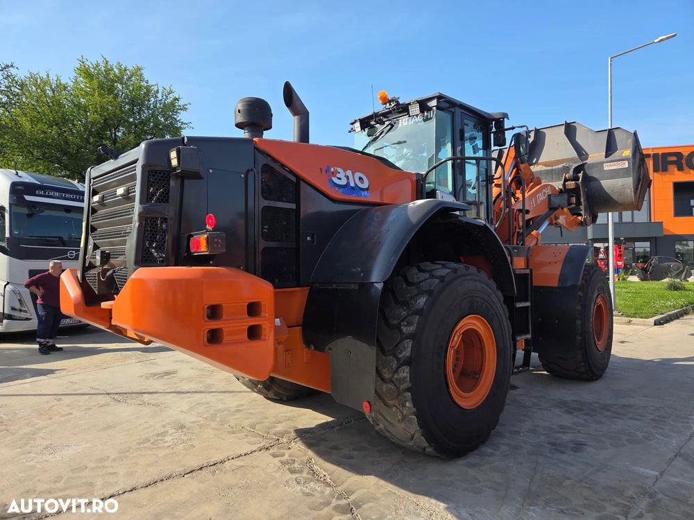 Hitachi ZW310-6, 2020, 6.209ore, CUPA 5mc, CUPLA RAPIDA, virare cu JOYSTICK, Masa operationala 28tone, anv MICHELIN 70%-ok, Gresare automata, camera spate, CANTAR, aer conditionat, STARE FOARTE BUNA, computer romana, posibil leasing 4 ani-PROMOTIE 119.500Eur - 4