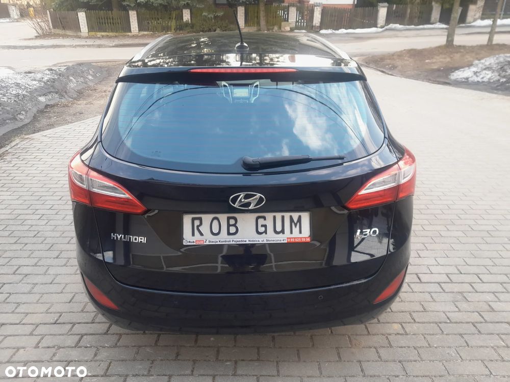 Hyundai i30 1.6 CRDI Trend - 4