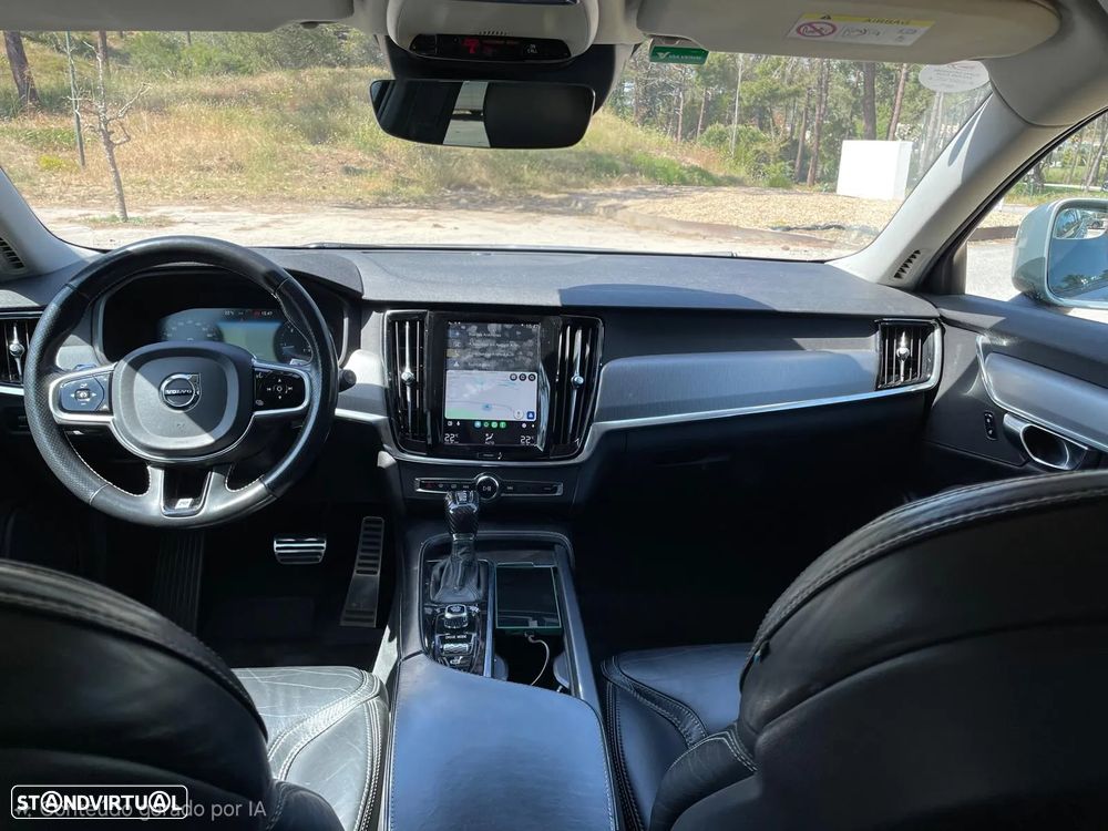 Volvo V90 Cross Country 2.0 D4 Pro AWD Geartronic - 22