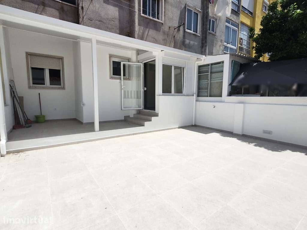 Apartamento - Totalmente renovado - Grande imagem: 4/12