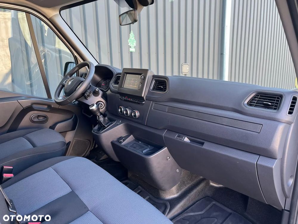 Renault Master - 18