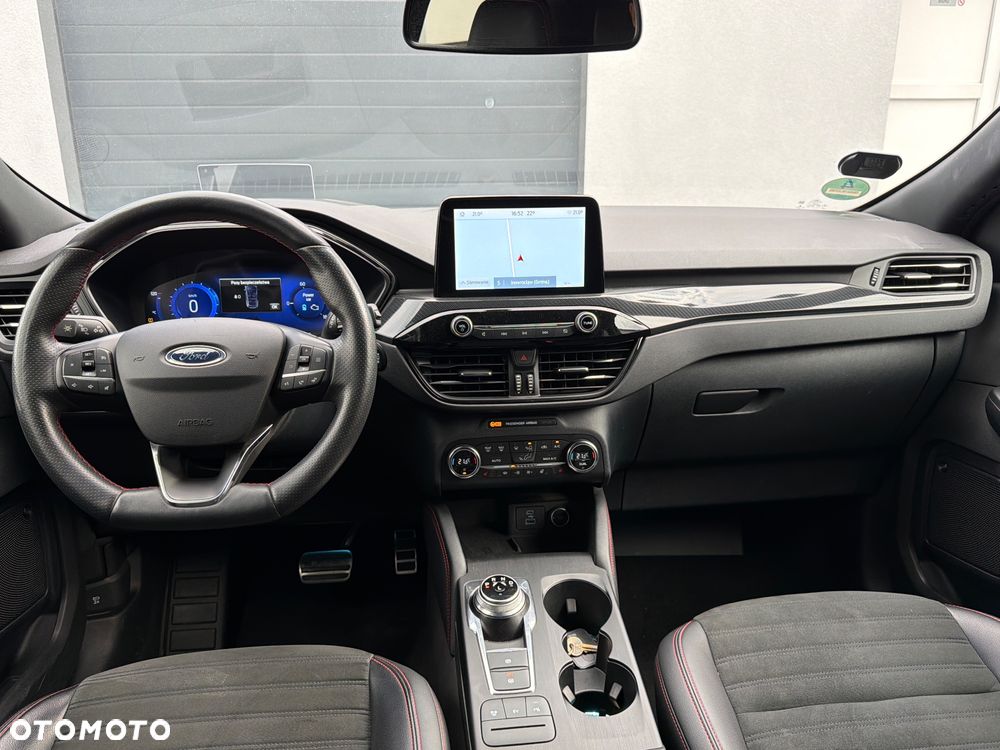 Ford Kuga 2.5P PHEV FWD ST-Line X - 17
