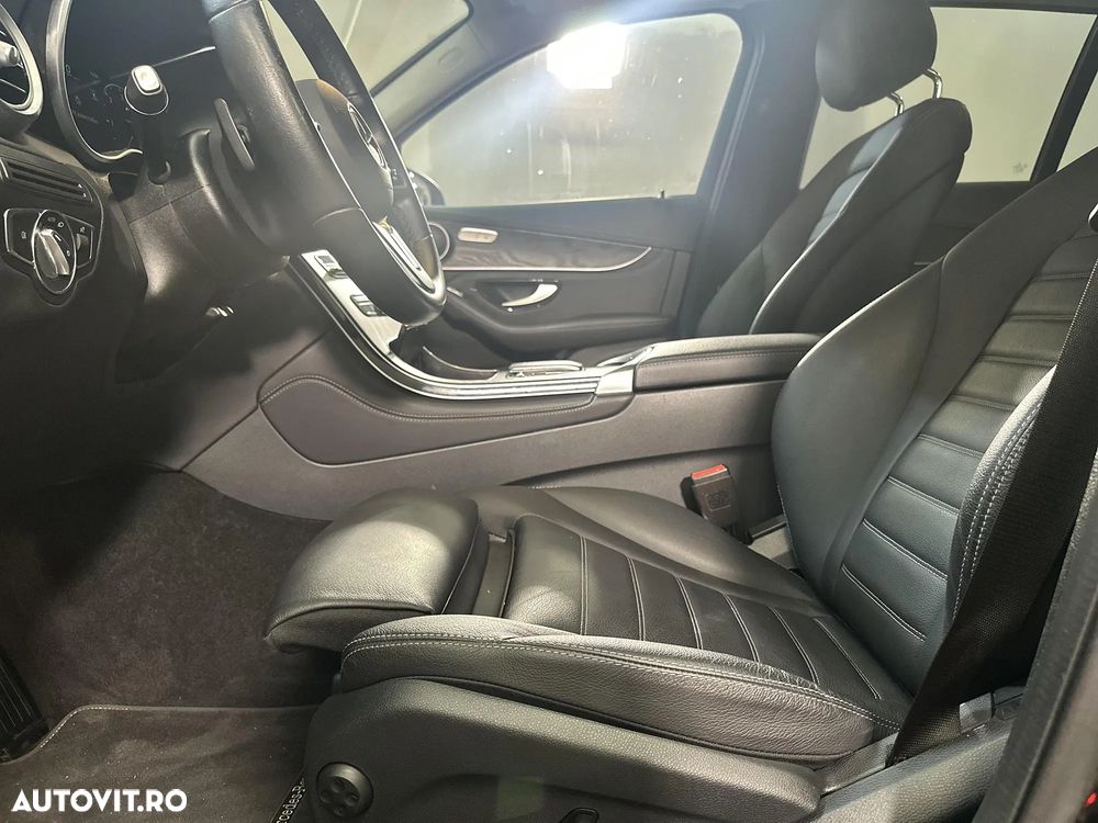 Mercedes-Benz GLC 220 d 4MATIC - 25