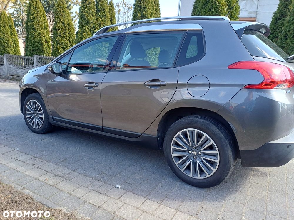 Peugeot 2008 PureTech 110 Style - 9