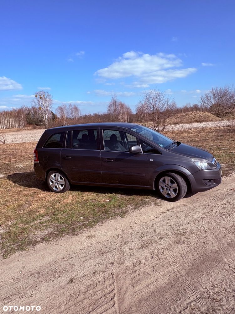 Opel Zafira - 21