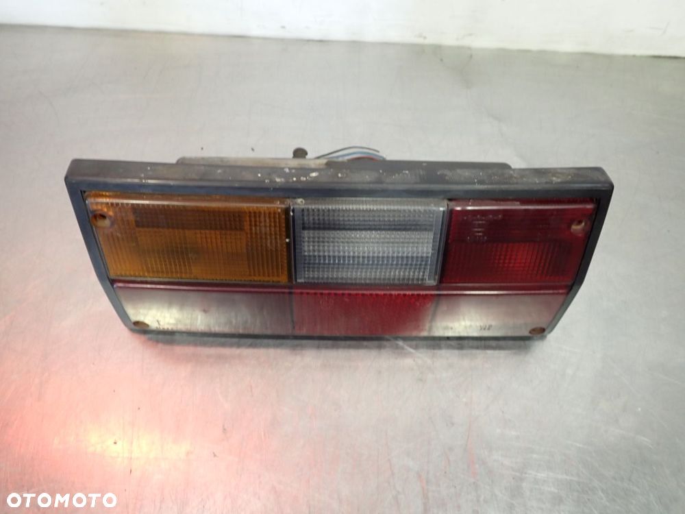 LAMPA LEWA TYLNA VOLKSWAGEN T3 - 2