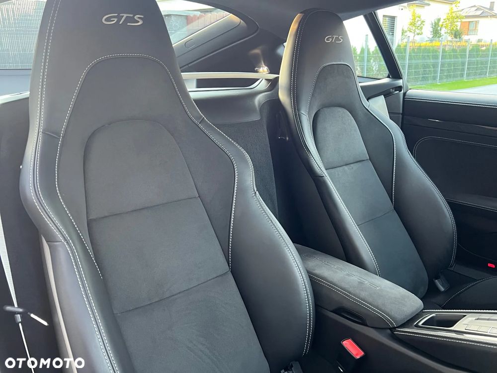 Porsche 718 Cayman GTS 4.0 PDK - 23