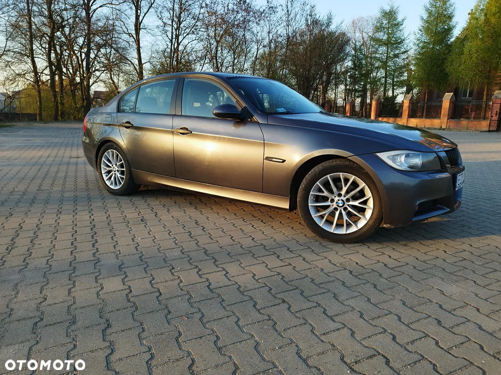 BMW Seria 3 320i - 3