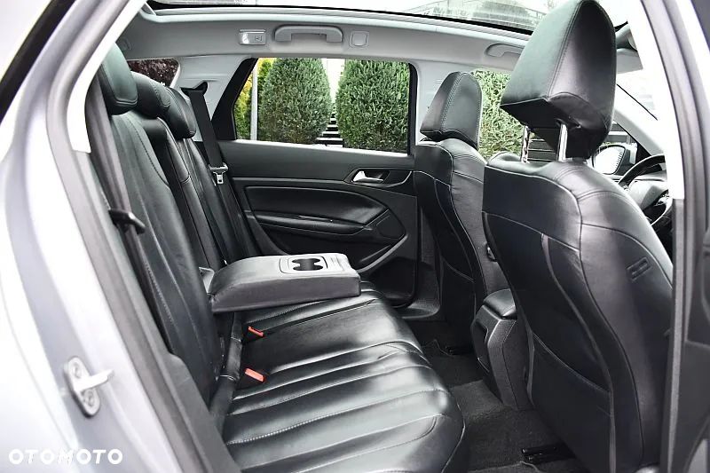 Peugeot 308 SW 1.6 BlueHDi Allure S&S - 20