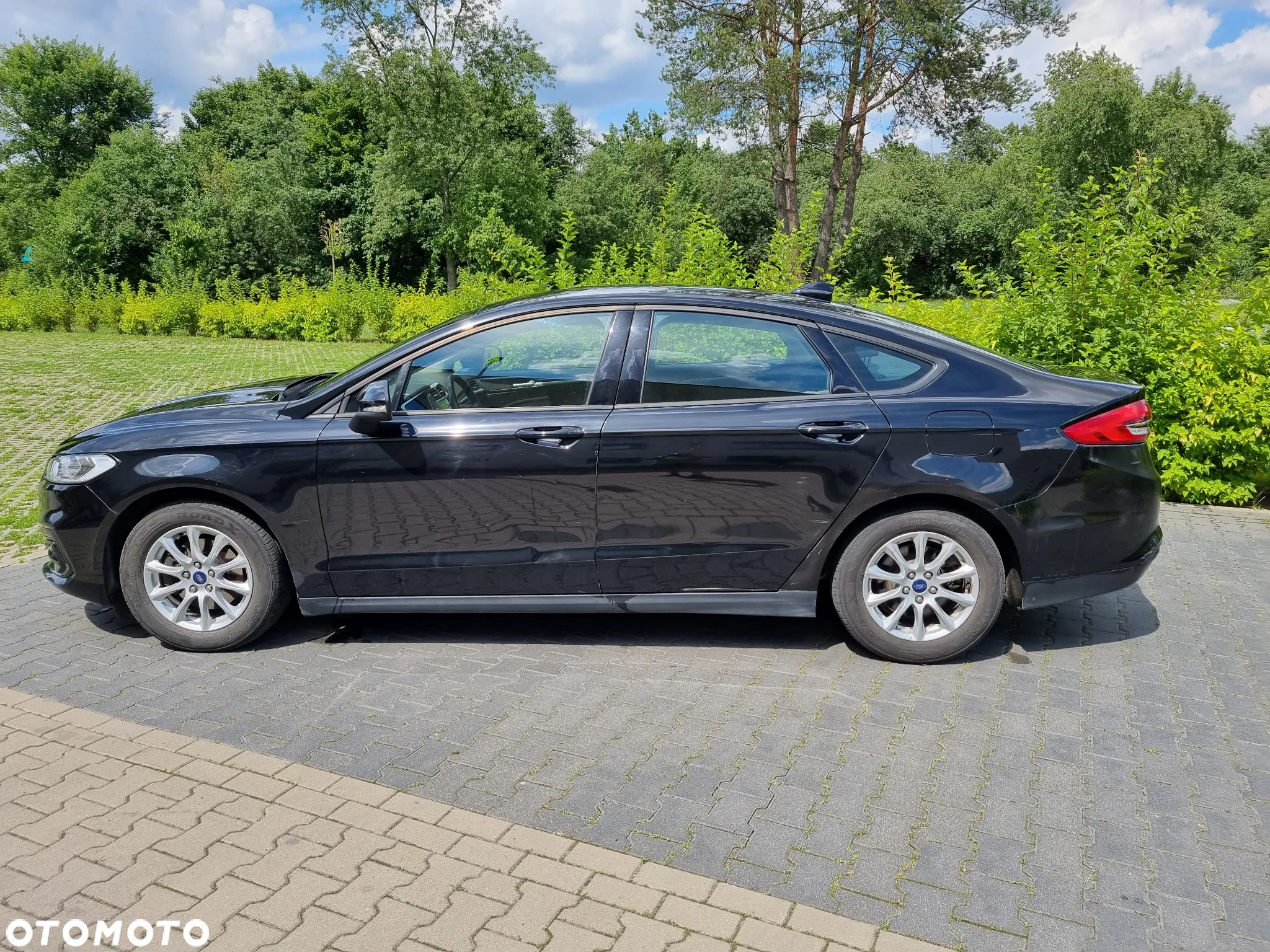 Ford Mondeo 2.0 Hybrid Trend - 28