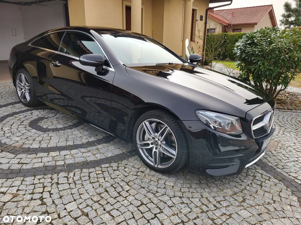 Mercedes-Benz Klasa E 400 4-Matic 9G-TRONIC - 36