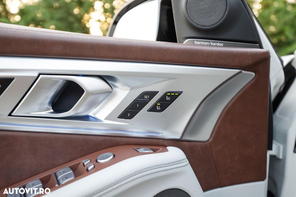 BMW XM 50e - 38