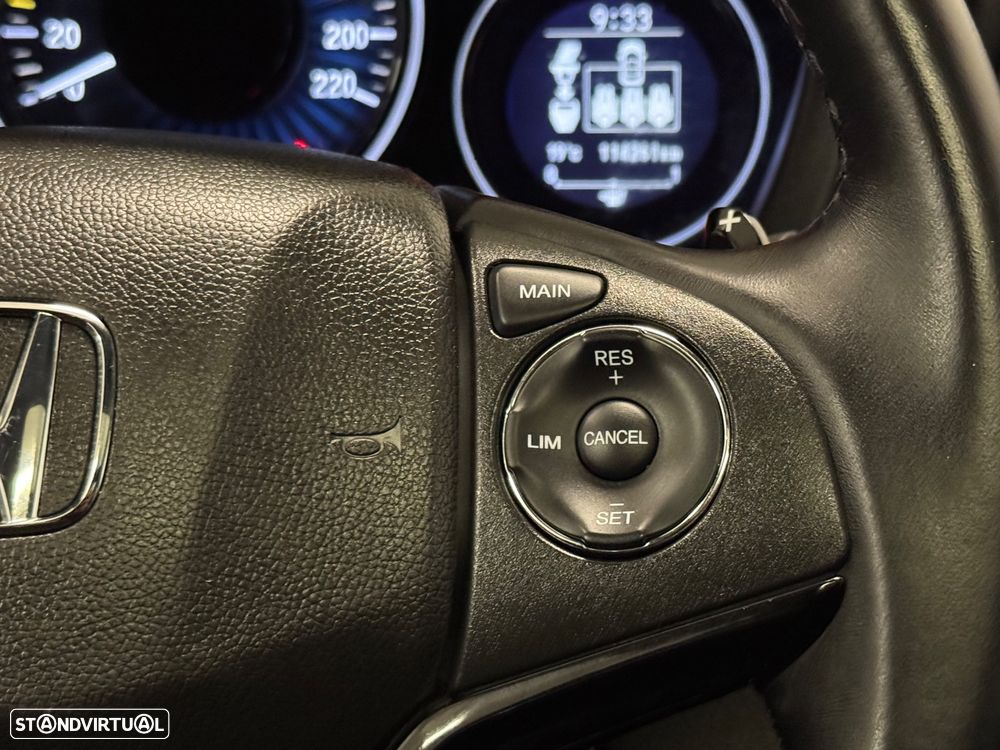 Honda HR-V 1.5 i-VTEC Executive CVT - 17