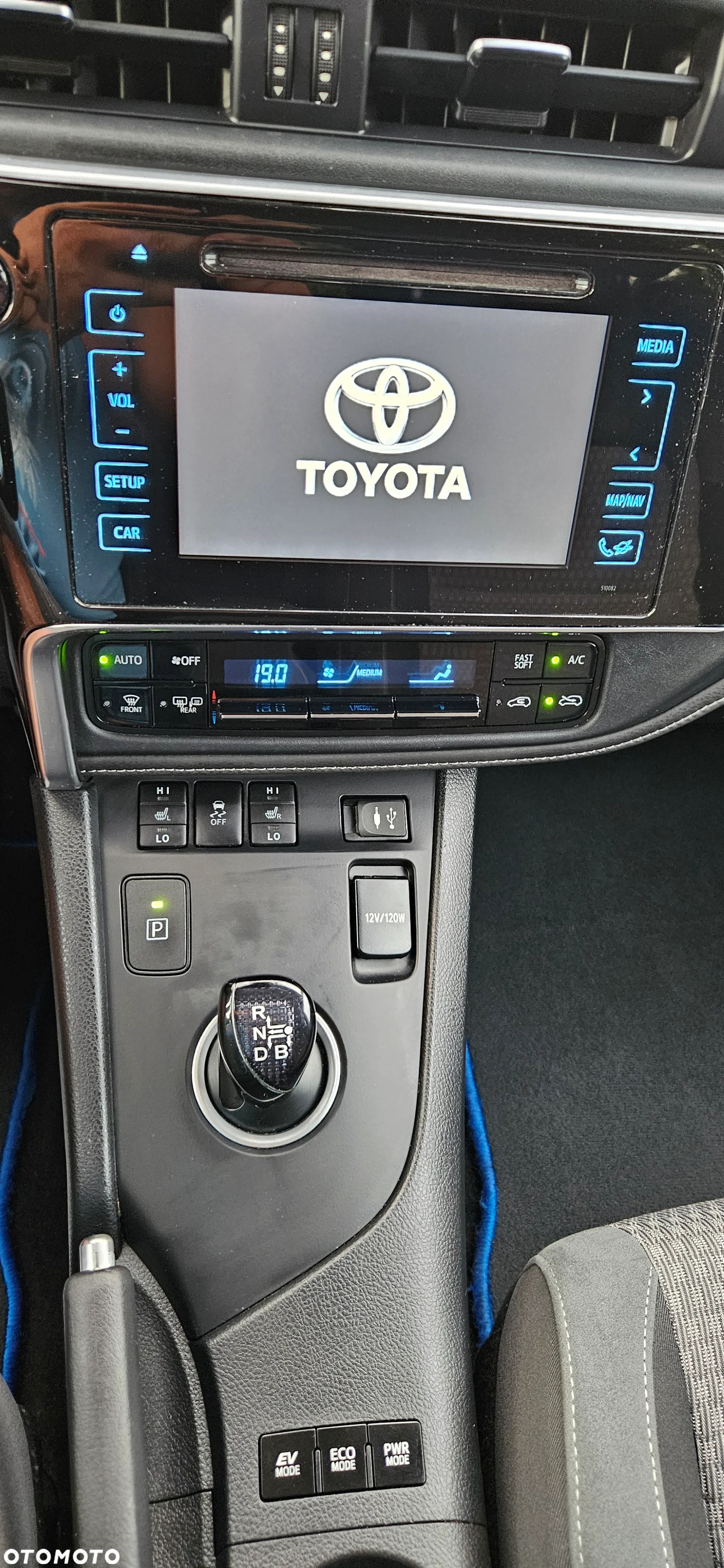 Toyota Auris 1.8 VVT-i Hybrid Automatik Edition-S - 16