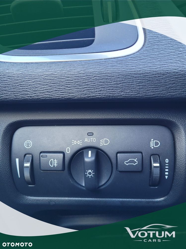 Volvo V40 D2 Ocean Race - 10