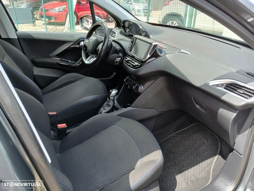 Peugeot 208 1.2 VTi Active - 23