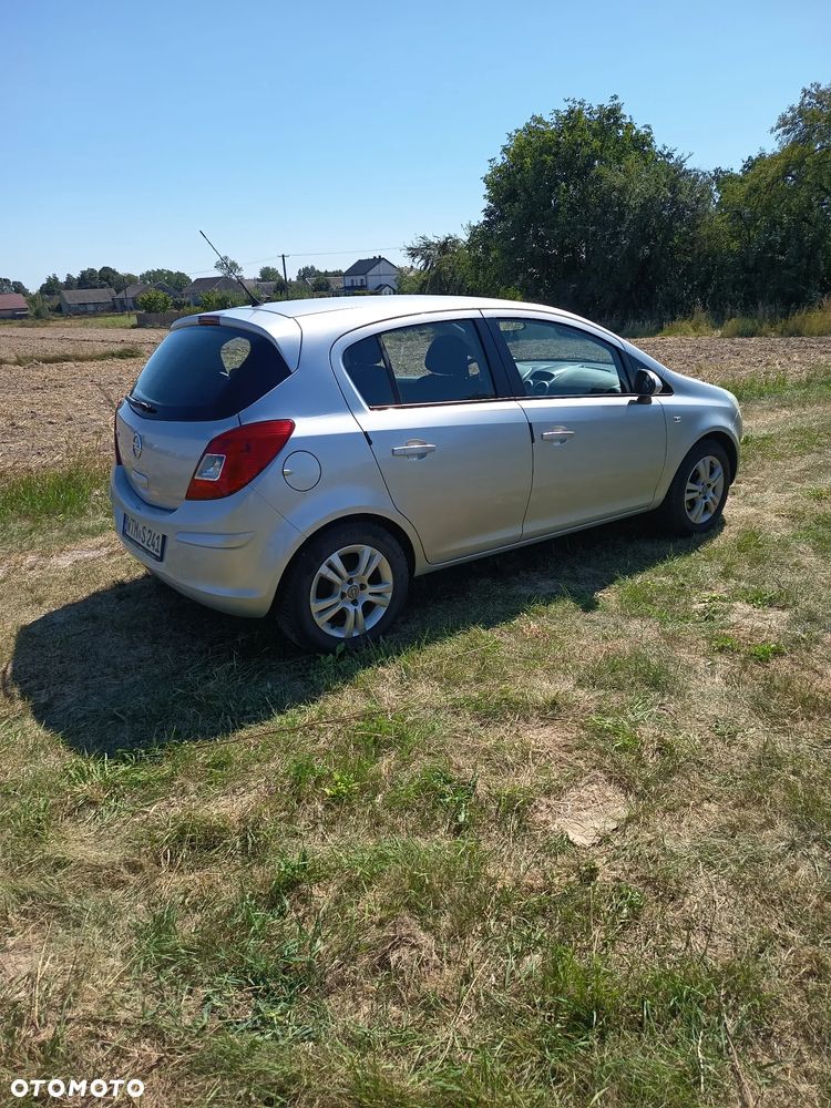 Opel Corsa - 4