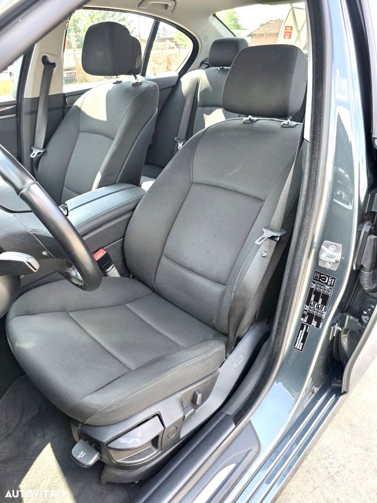 BMW Seria 5 520d - 11