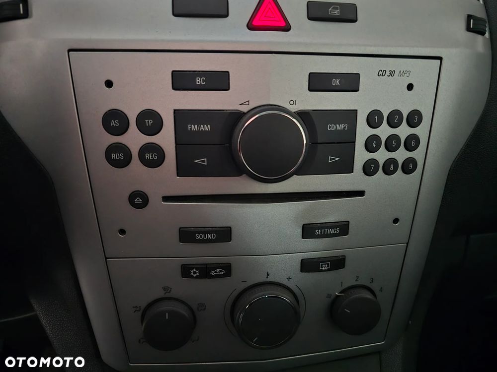 Opel Zafira - 9