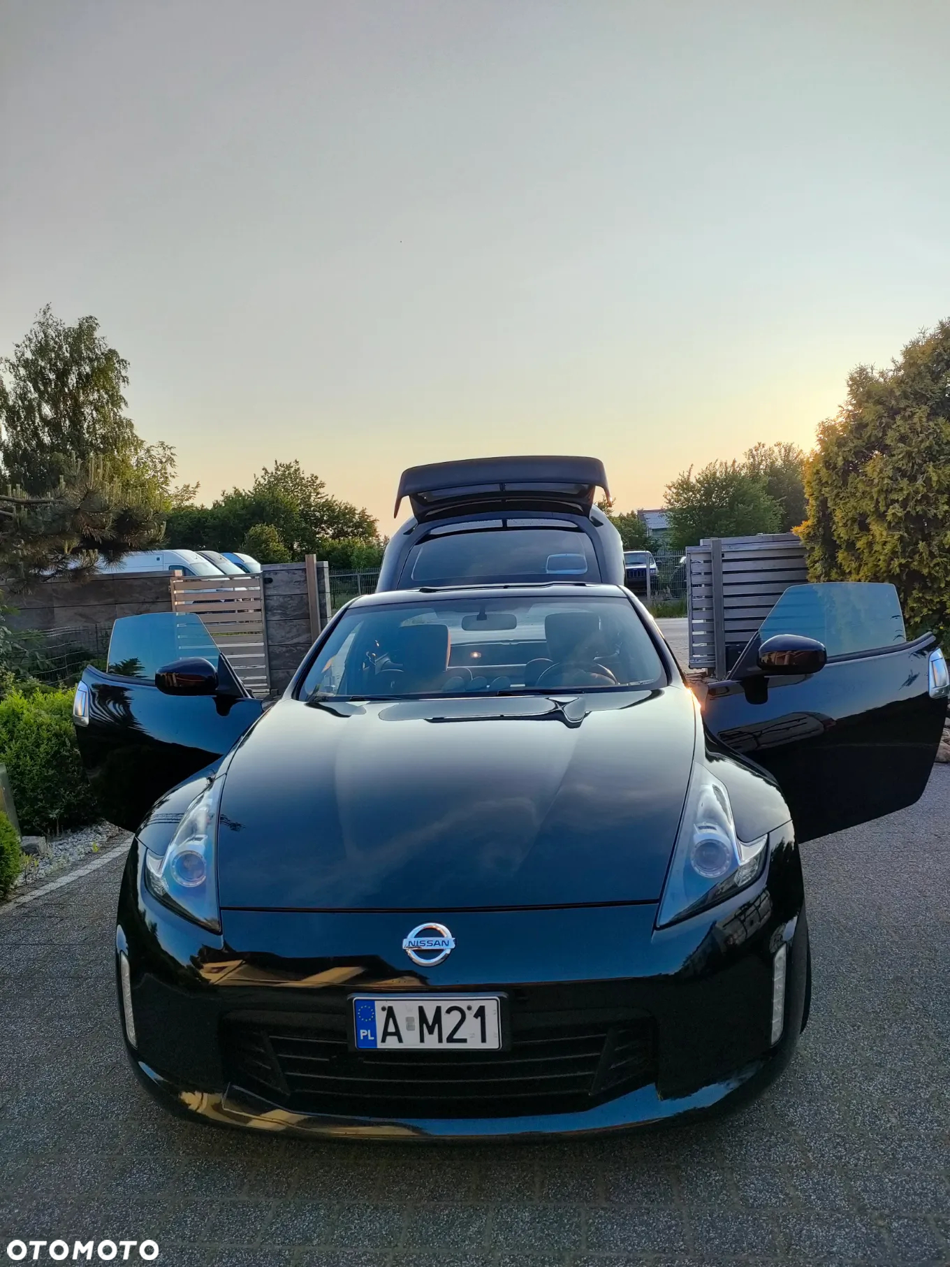 Nissan 370 Z - 12