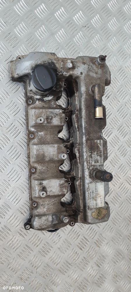 Ssangyong Actyon 2.0 Pokrywa Zaworów - 1