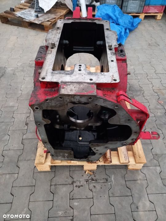 Obudowa korpus mostu tył McCormick TTX X70 XTX200 - 3