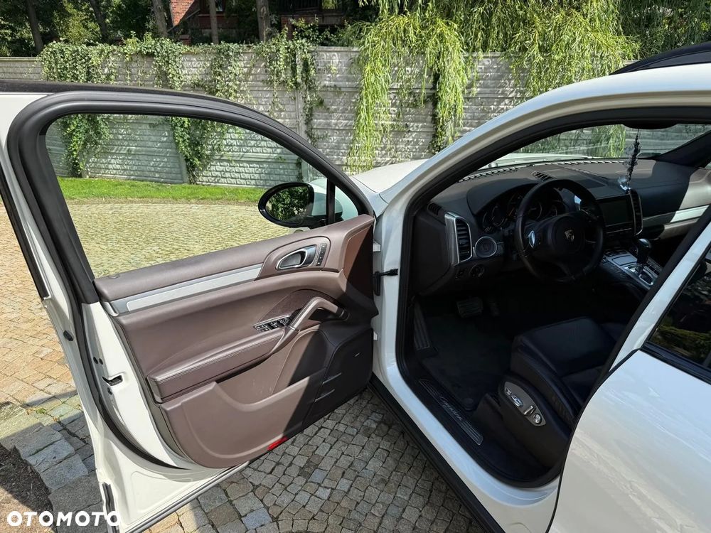 Porsche Cayenne - 10