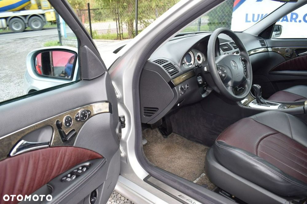 Mercedes-Benz Klasa E 55 AMG Automatik - 8
