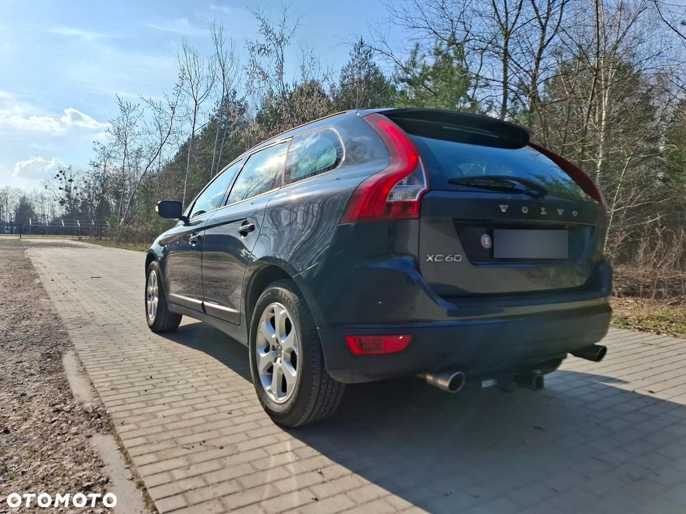 Volvo XC 60 3.2 AWD RDesign - 5
