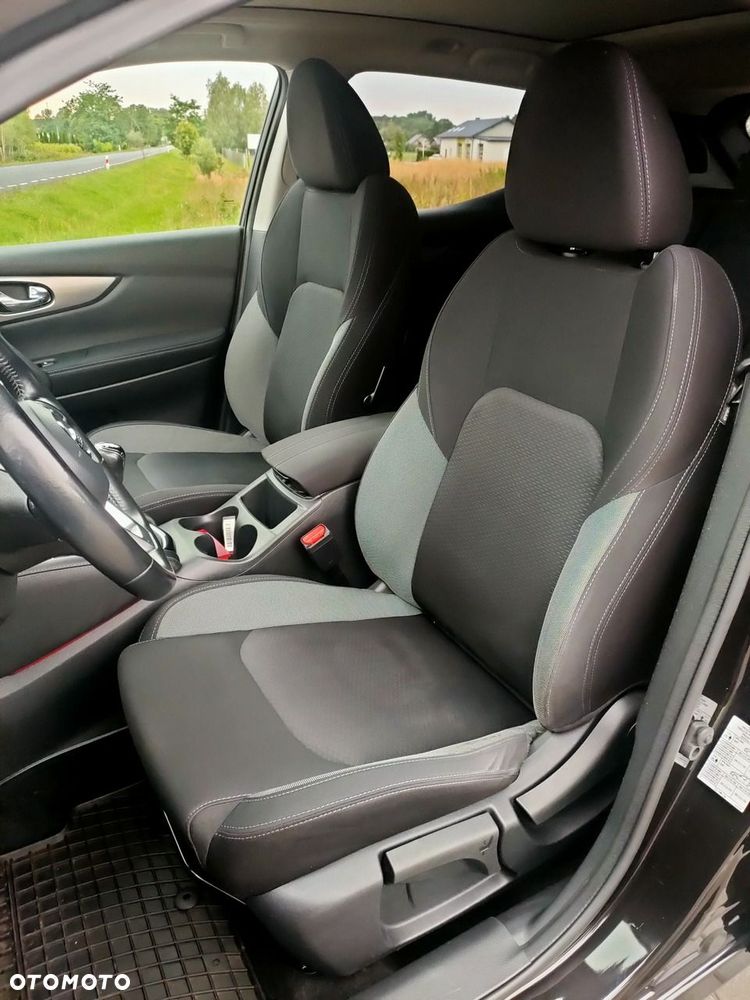Nissan Qashqai - 12