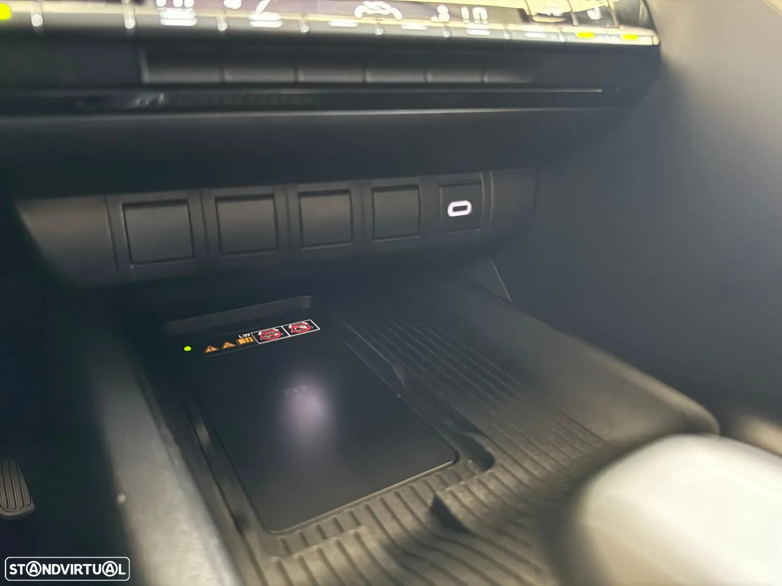 Toyota C-HR 1.8 Hybrid Lounge - 35