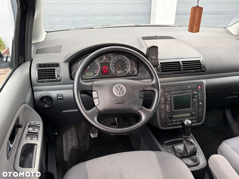 Volkswagen Sharan 1.8 5V Turbo United - 25